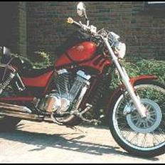 Suzuki VS 800 Intruder 