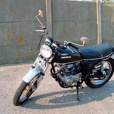Honda cb 250 g
