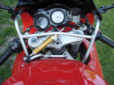 Suzuki TL 1000 S  - justerbar styrdæmper . lidt frækkere end std udgaven .  billede 3