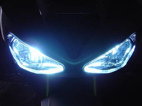 Kawasaki ZX-636R BI XENON - Det fede lys...BI XENON:-) billede 5