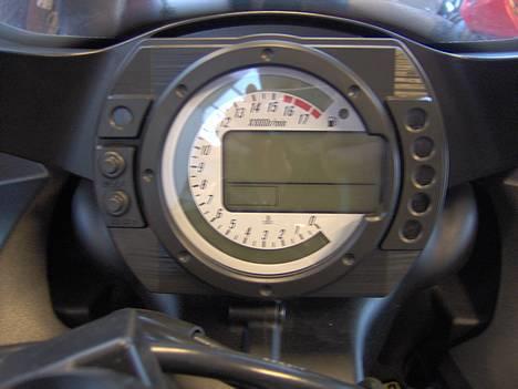 Kawasaki ZX-636R BI XENON - Næste projekt er bluegauges:-) billede 6