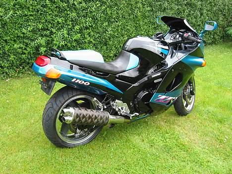 Kawasaki ZZR1100 billede 4