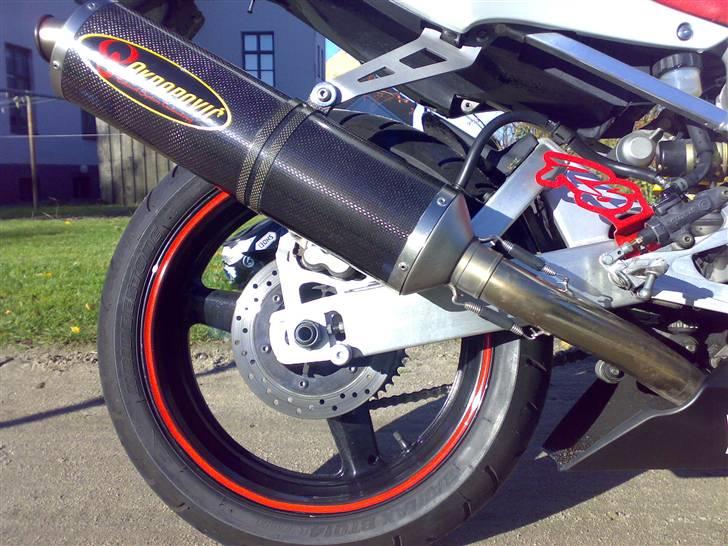 Yamaha YZF R6 - R6 hælplader og fælgstriber billede 2