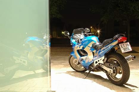 Suzuki GSX 600 F billede 5