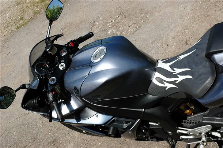 Yamaha R1 - Skal nok snart støves a billede 5