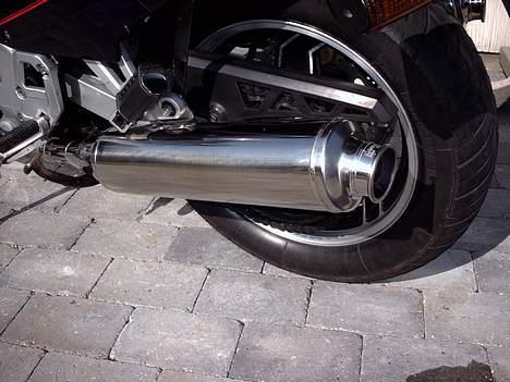 Suzuki GSX 1100F (Solgt) - Ny 4 i 2 Laser udstødning  billede 2