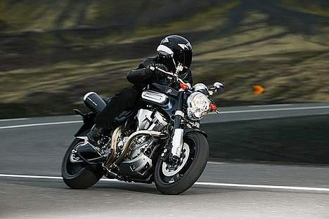 Kawasaki Z 750  - Drømmecykel, Yamaha MT-01. Rigtig herrekværn!!!  billede 15