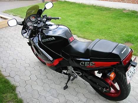 Honda cbr600F1 Hurricane(solgt) - Min CBR600 set lidt oppefra billede 5