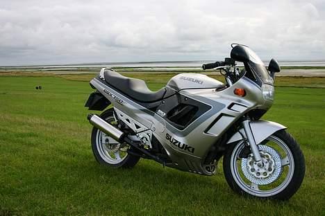 Suzuki GSX 750 F (solgt) billede 4