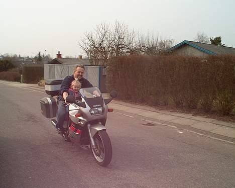 Suzuki GSX750F - Ude og køre med datteren billede 3