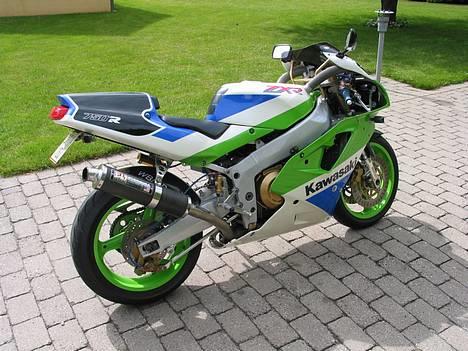 Kawasaki ZXR 750 R - En ægte H-model billede 1