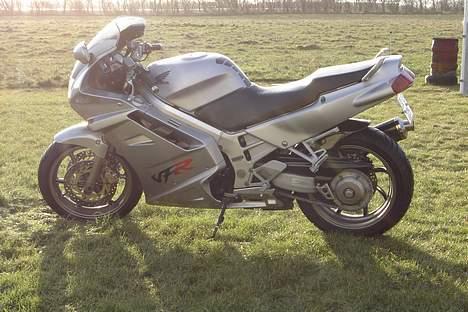 Honda VFR 750 f RC 36 SOLGT billede 3