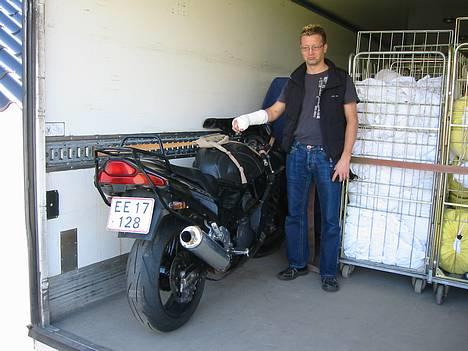 Suzuki RF 900 R "solgt - R.I.P" - 15 maj smed RF´en mig af, heldigvis havde jeg mctøj på som altid, slap med ´2 brud på håndledet billede 15