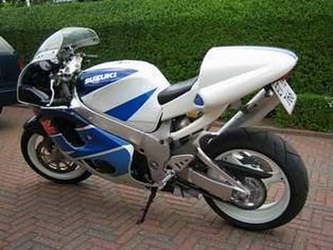 Suzuki Gsx-r 750 srad (Stjålet) billede 3