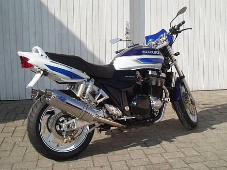 Suzuki gsx 1400 billede 11