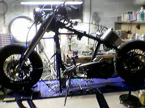 Harley Davidson Shovelhead - Tjaaa... uden motor....men vent og se.....   ;o) billede 8
