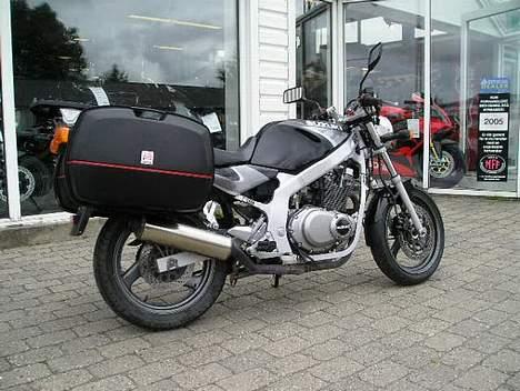 Suzuki GS 500 E (SOLGT) billede 2