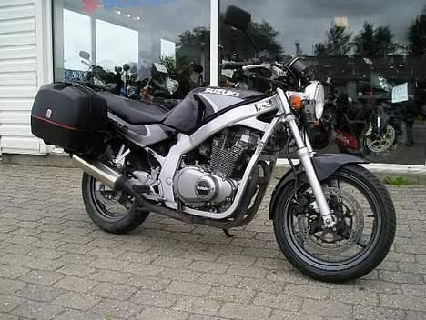 Suzuki GS 500 E (SOLGT) billede 3