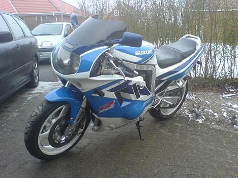 Suzuki GSX-R 750 - En absolut klassisk racer cykel. billede 6