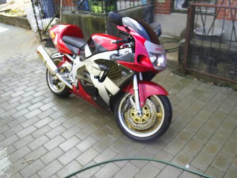 Suzuki gsx-r *Vinderup* billede 1