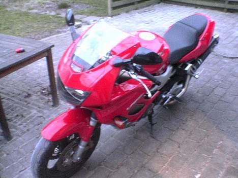 Honda VTR 1000 Fire storm - Dårligt billedekvalitet... Taget med mobil... billede 3
