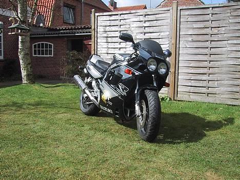 Suzuki GSX-R 750 ** SOLGT ** billede 2