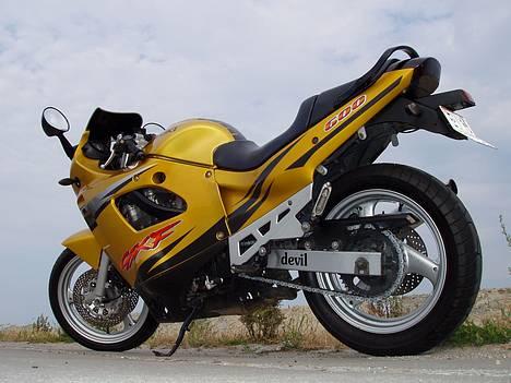 Suzuki GSX 600 F SOLGT - Sommer 2006 billede 11