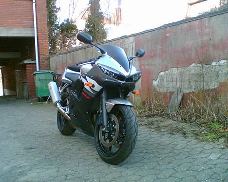 Kawasaki zx-6r SOLGT billede 10