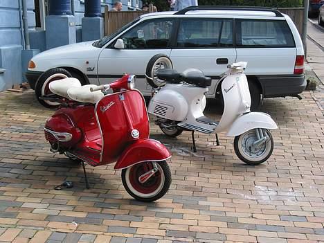 Vespa Gran Turismo - Mine 2 Vespaer i sommers. billede 3