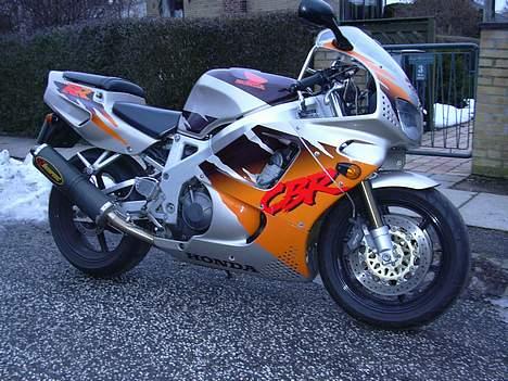 Honda CBR 900  Fireblade SOLGT billede 1
