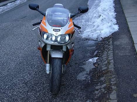 Honda CBR 900  Fireblade SOLGT billede 2