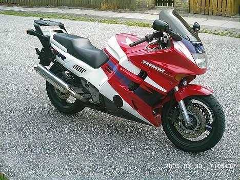 Honda CBR 900  Fireblade SOLGT - Min forrige MC og i øvrigt min begyndercykel!         Dejlig men TUNG. billede 5
