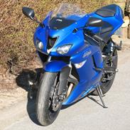 Kawasaki zx6r