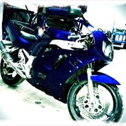 Suzuki Gsx R750