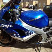 Kawasaki ZX9R