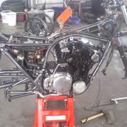 Suzuki gs 550 e