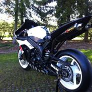 Yamaha YZF-R1