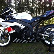Yamaha YZF-R1