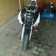 Yamaha FZR600