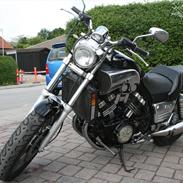 Yamaha v-max