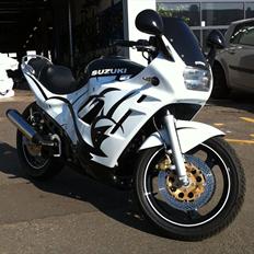 Suzuki GSX 600 F (SOLGT)