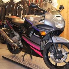 Honda CBR 600 F