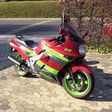 Kawasaki zx 10