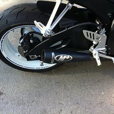 Suzuki GSXR 600 K7