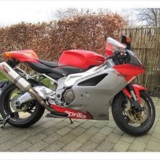 Aprilia RSV 1000 RR