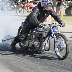 Triumph Dragracing