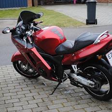 Honda cbr1100 xx superblackbird