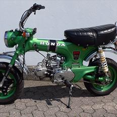 Honda                                        DAX