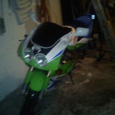 Kawasaki ZXR750R