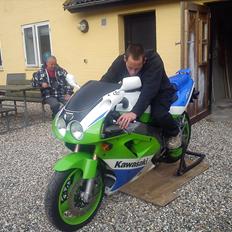 Kawasaki ZXR750R